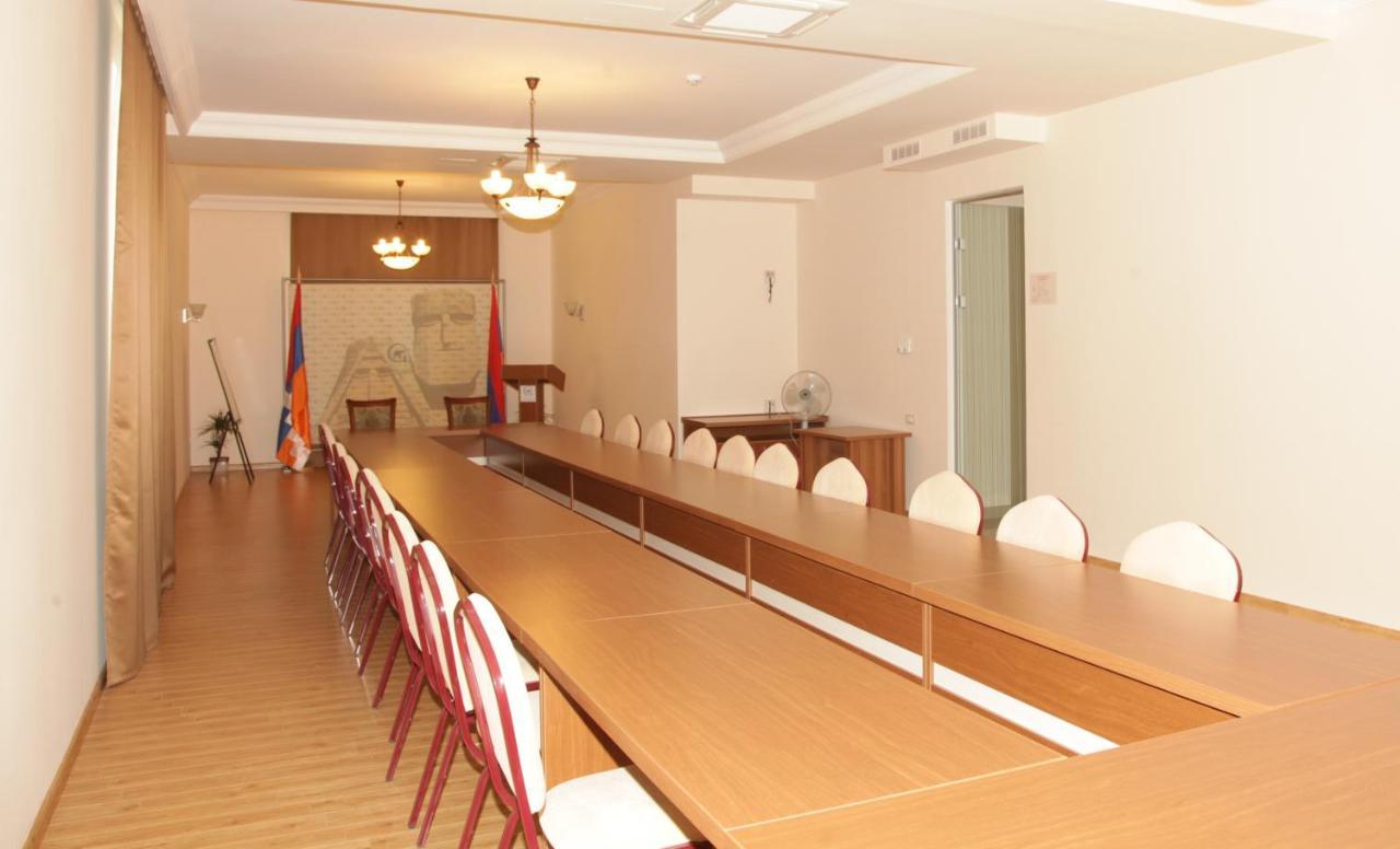 Artsakh Hotel Jerevan Eksteriør bilde