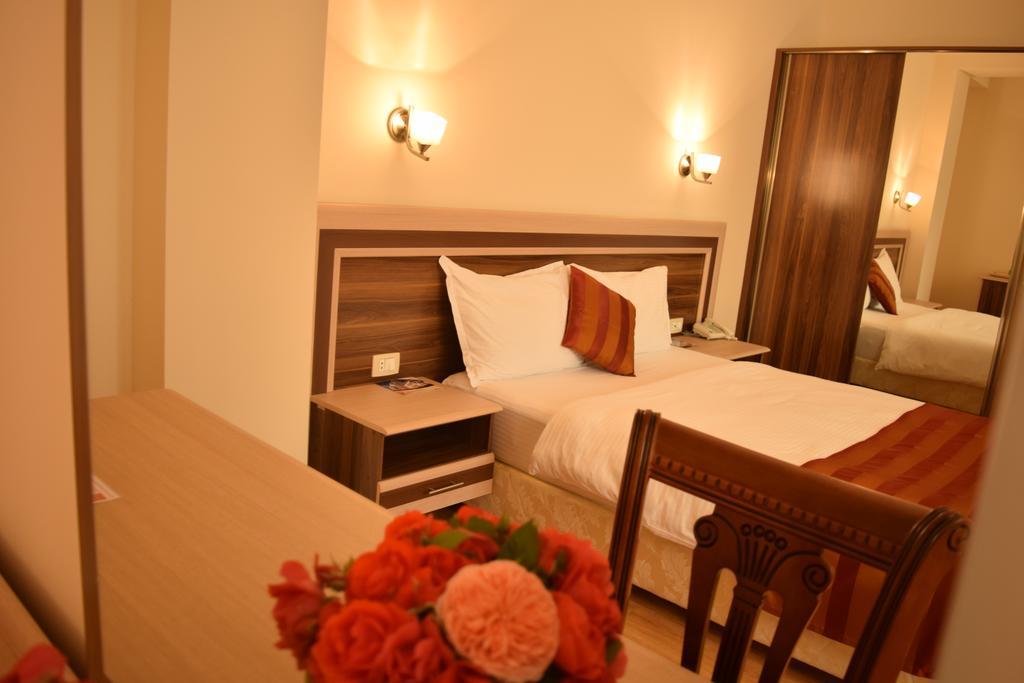 Artsakh Hotel Jerevan Eksteriør bilde