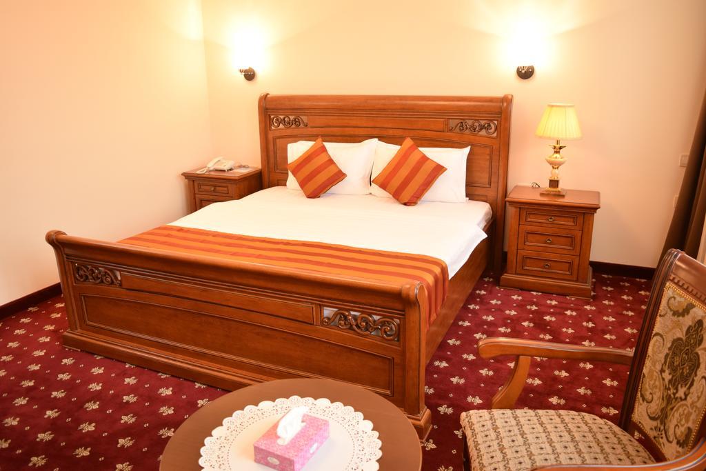Artsakh Hotel Jerevan Eksteriør bilde