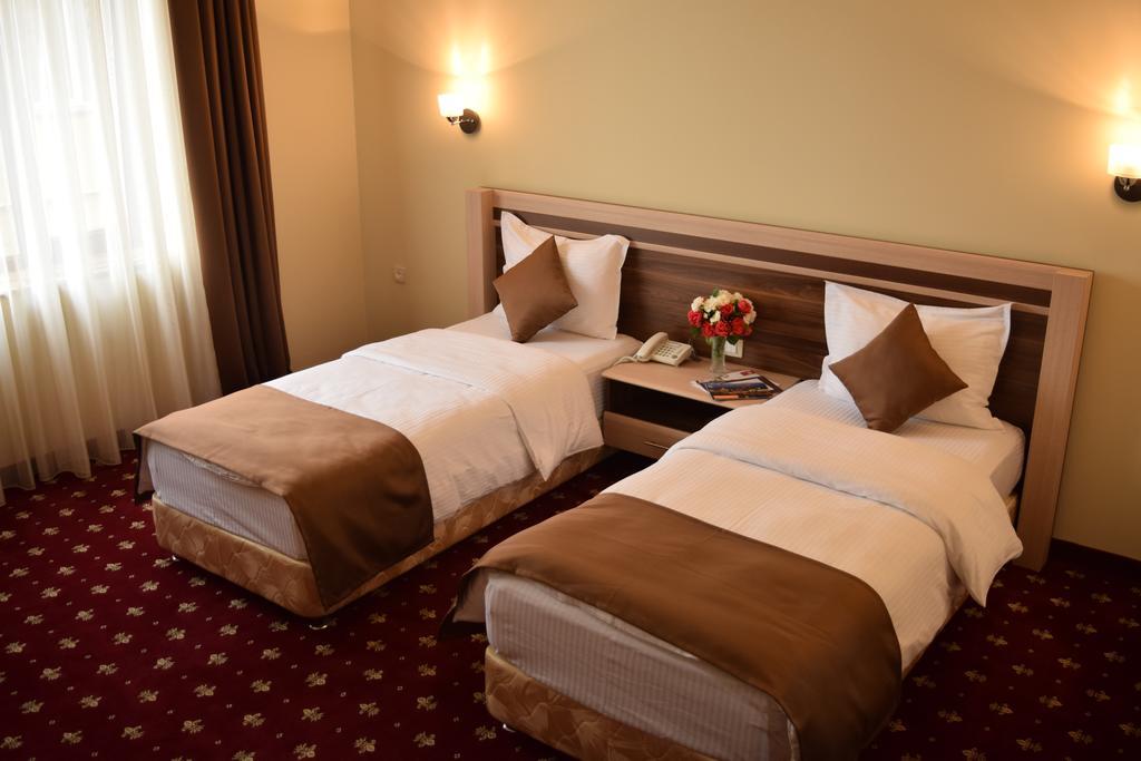 Artsakh Hotel Jerevan Eksteriør bilde