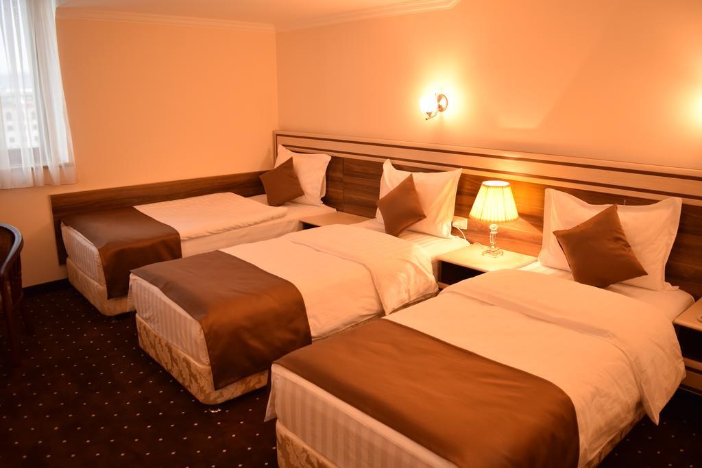 Artsakh Hotel Jerevan Eksteriør bilde