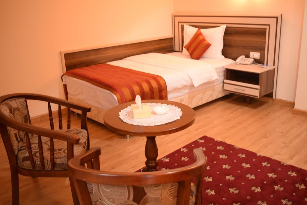 Artsakh Hotel Jerevan Eksteriør bilde