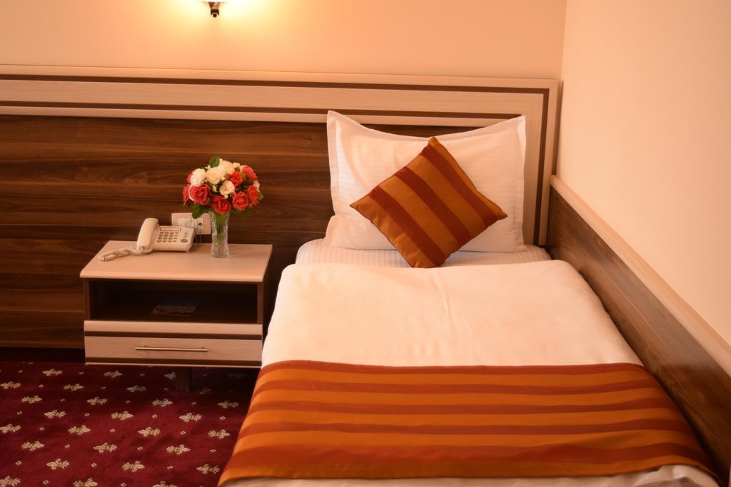Artsakh Hotel Jerevan Eksteriør bilde